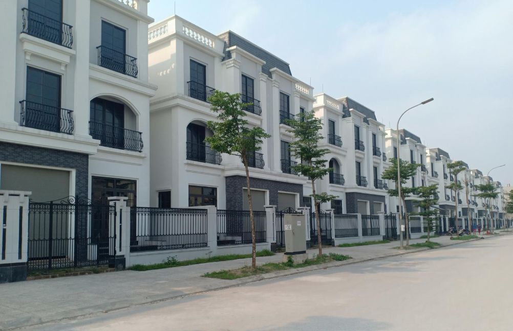 Cho thuê biệt thự khu đô thị Đại Kim Định Công, hướng chính Nam, DT 238m2, giá tốt
